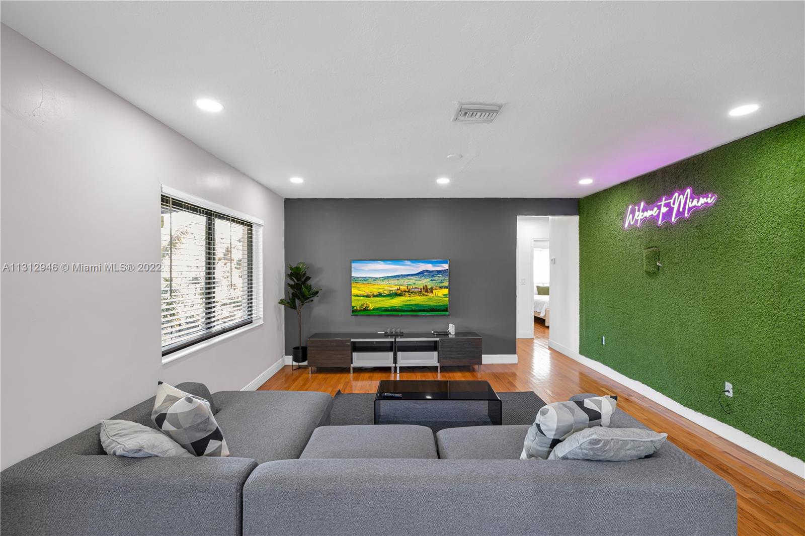 120 SW 31st Ave