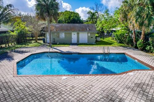 7665 NW 38th Ct Unit: 7665