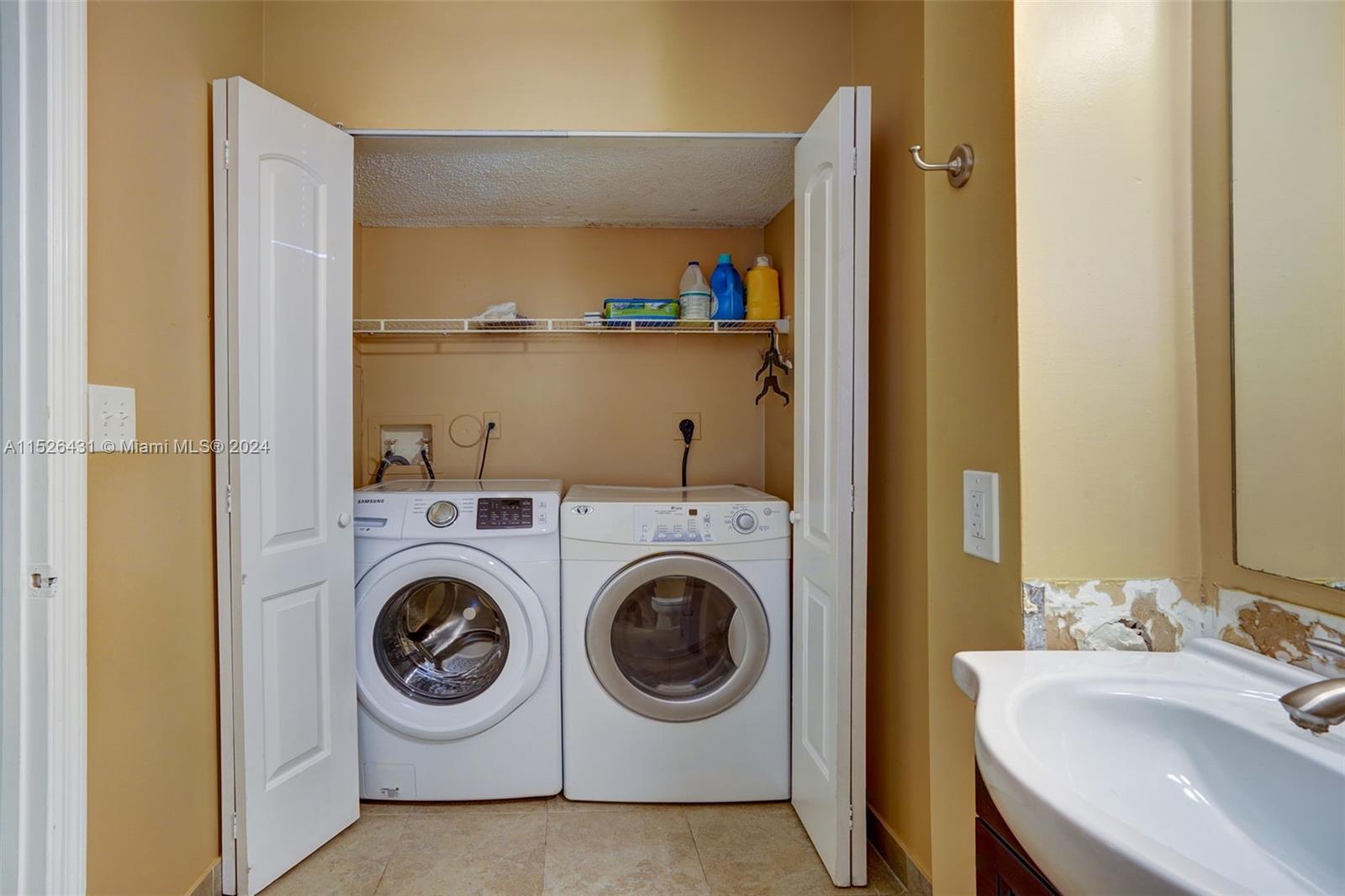 7665 NW 38th Ct Unit: 7665