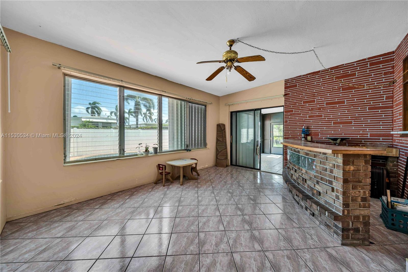 5220 SW 26th Ave