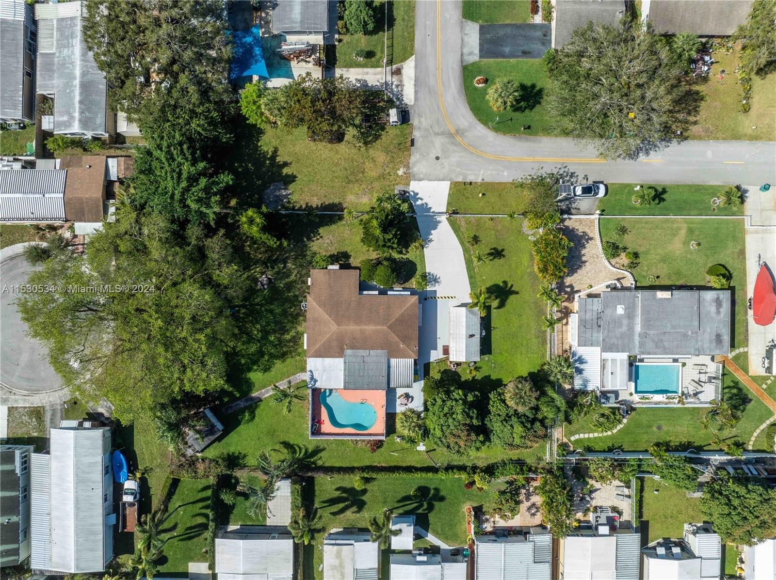 5220 SW 26th Ave