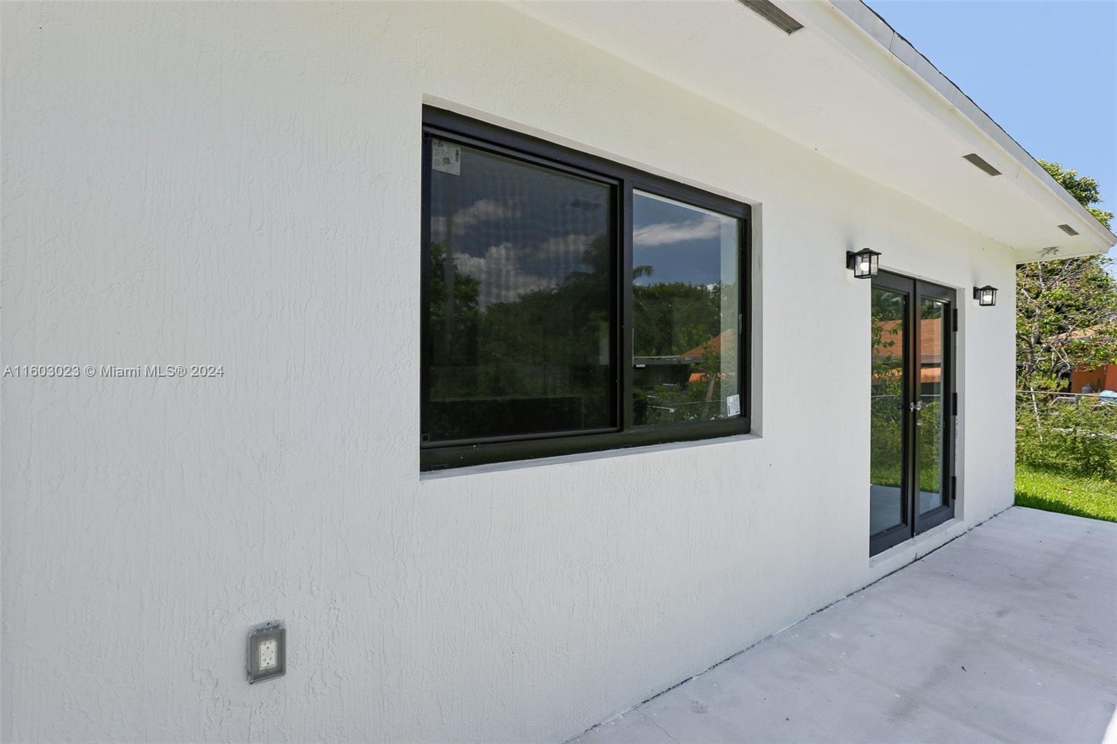 1511 NW 10th Ave