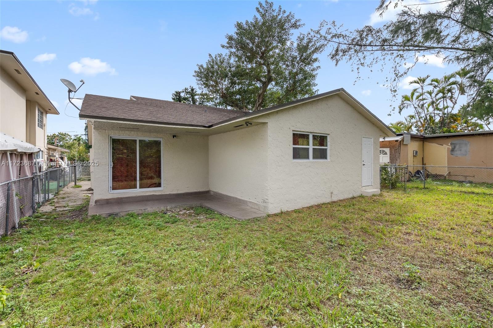 11316 Peachtree Dr
