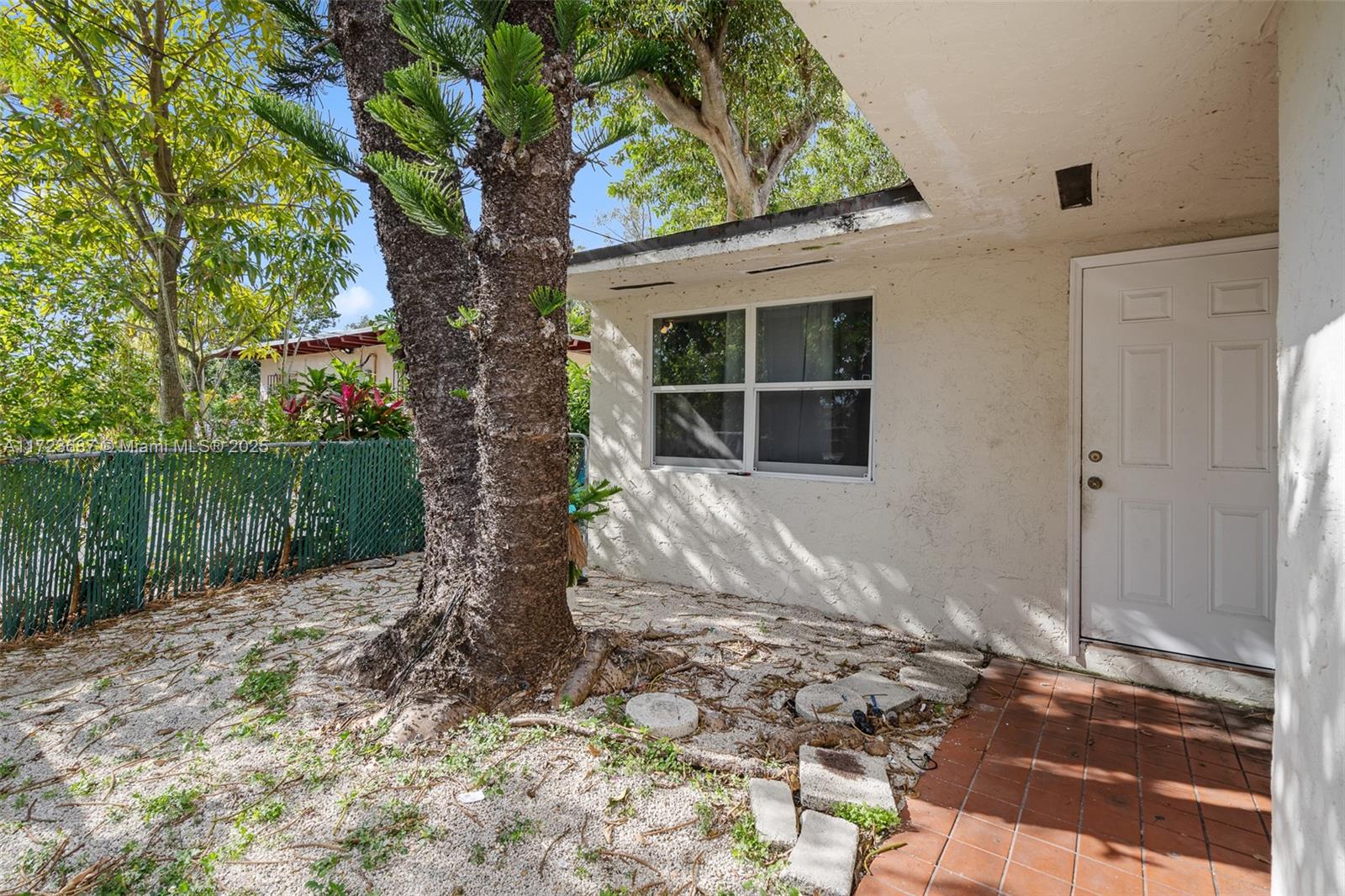 11316 Peachtree Dr
