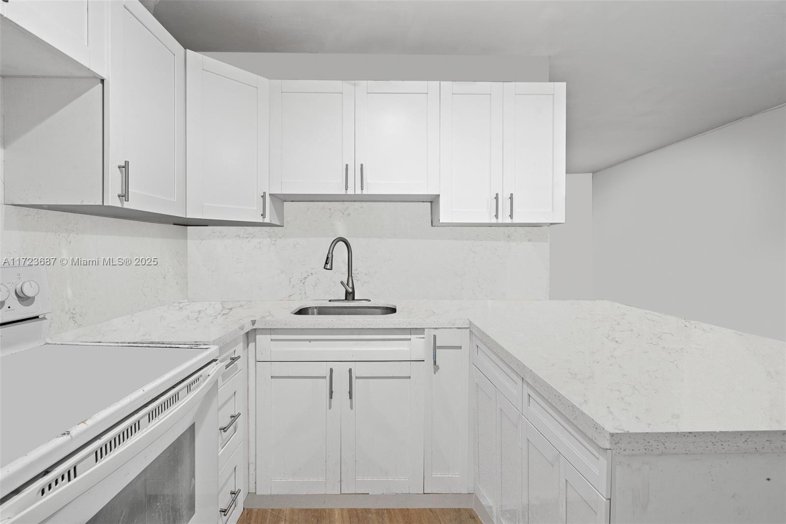 11316 Peachtree Dr