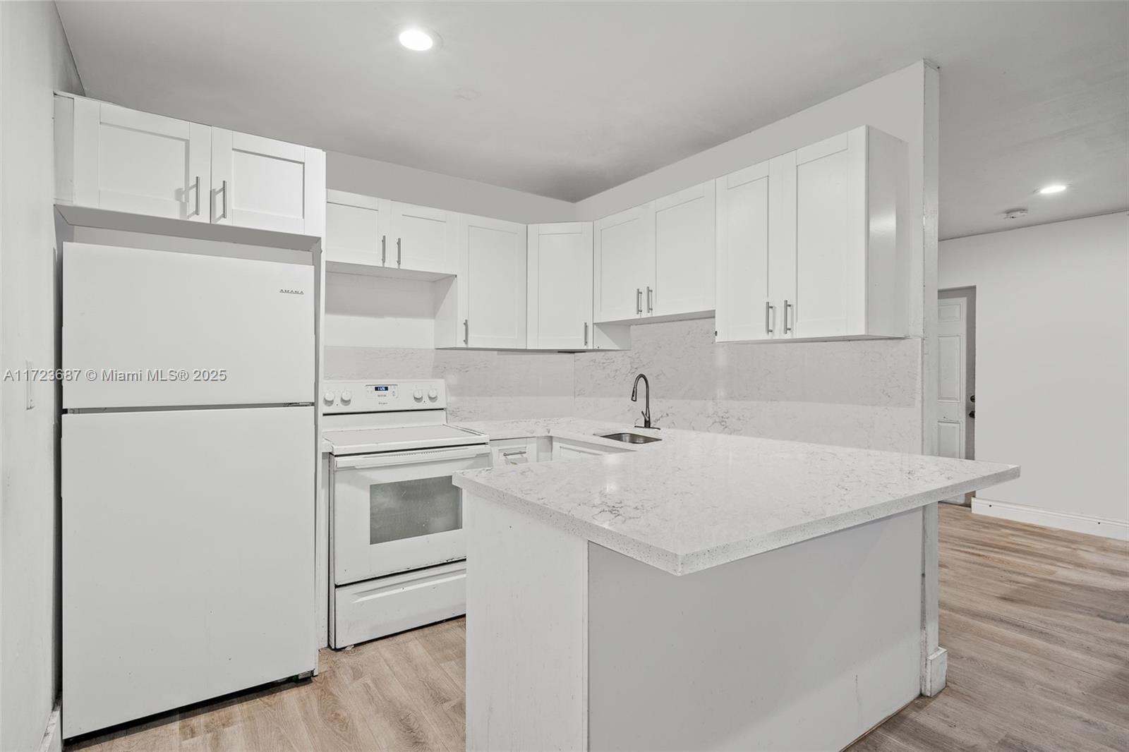 11316 Peachtree Dr