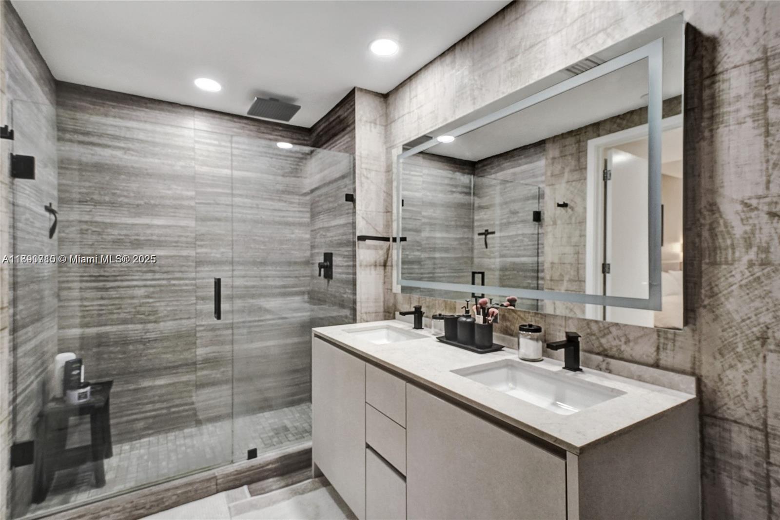 1010 Brickell Ave # 4009