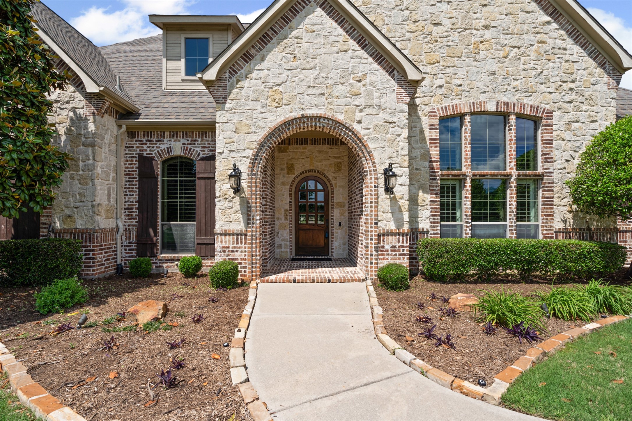 1801 Blue Forest Drive