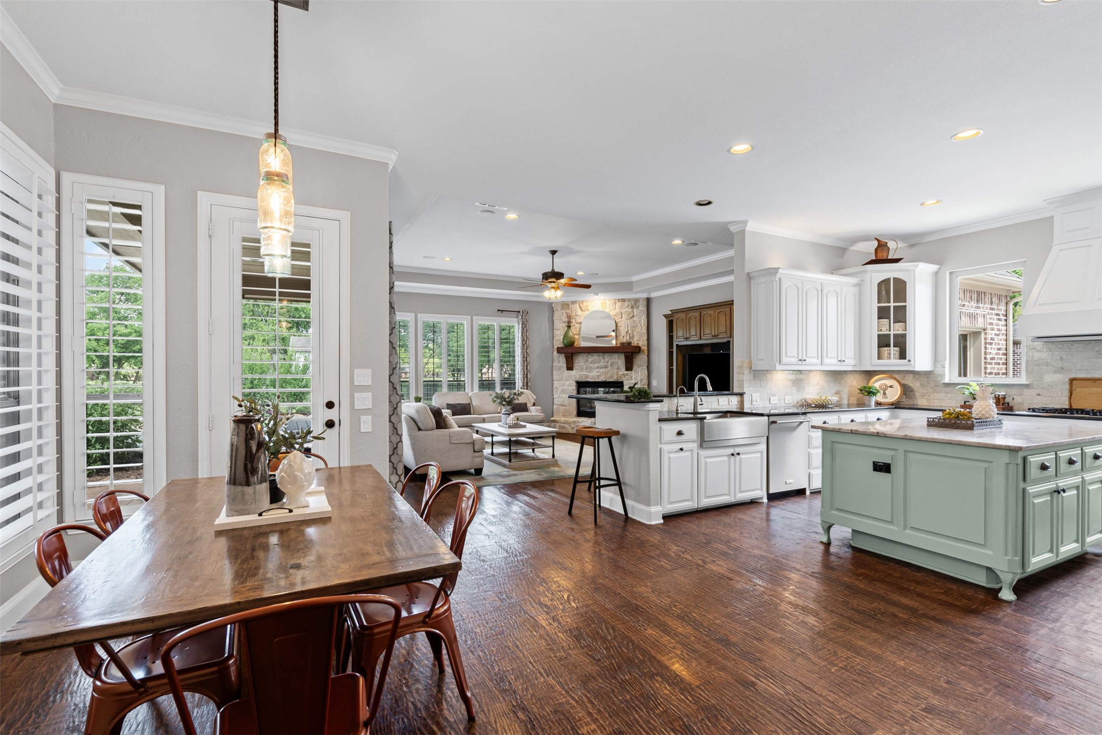 1801 Blue Forest Drive