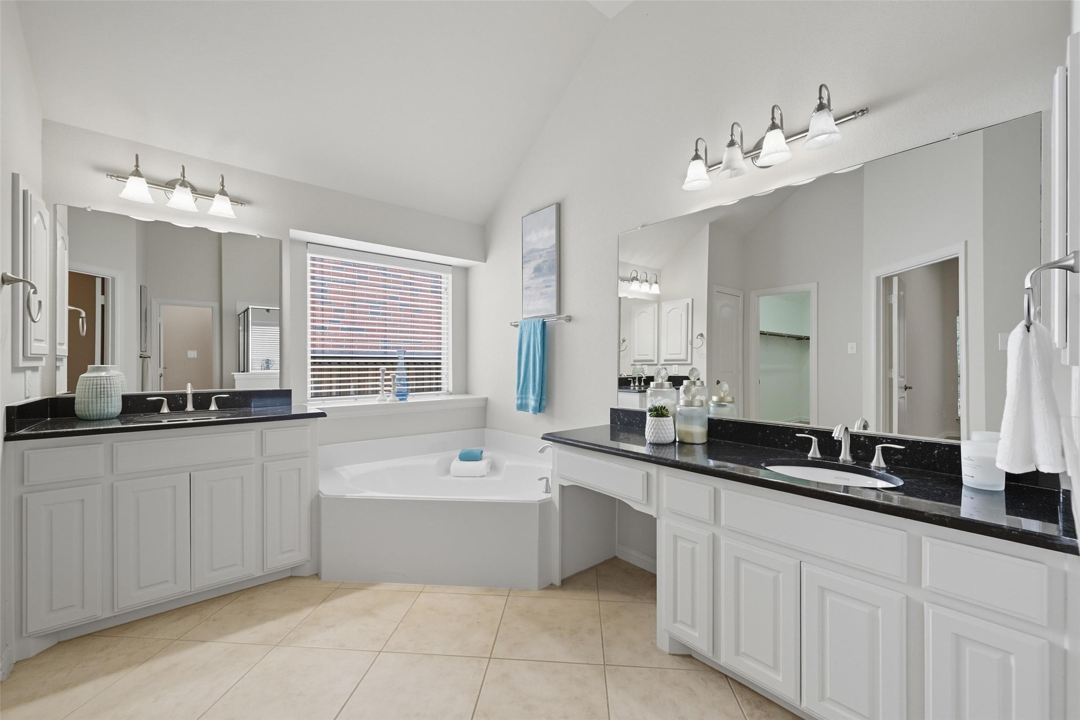 5127 Pond View Lane