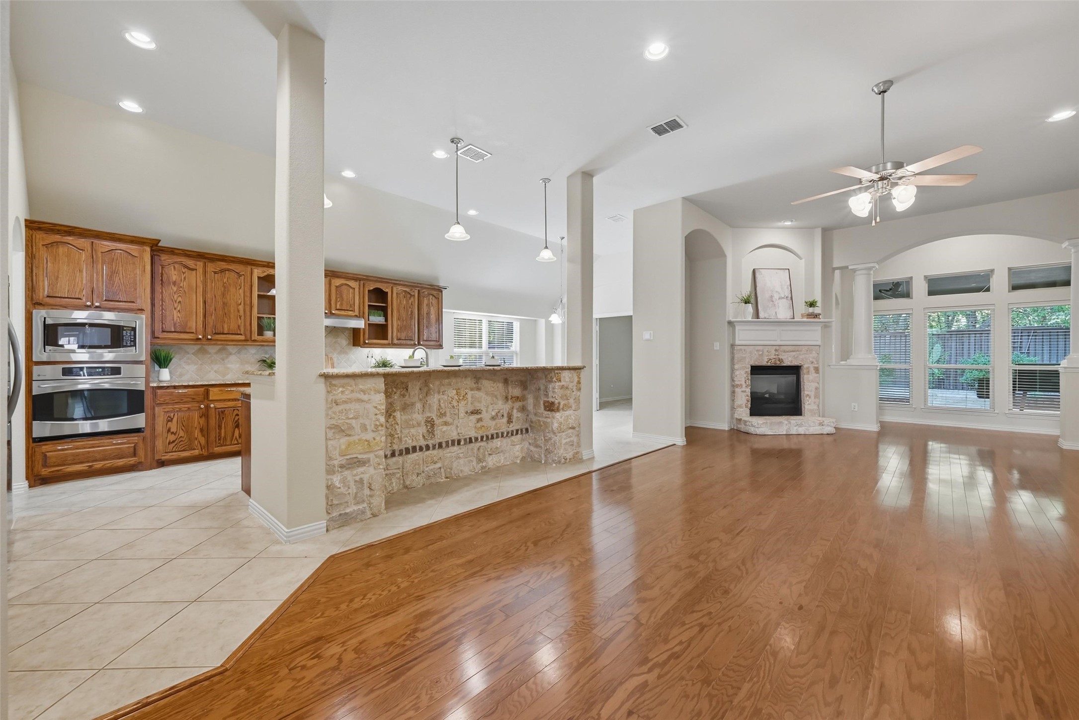 5127 Pond View Lane