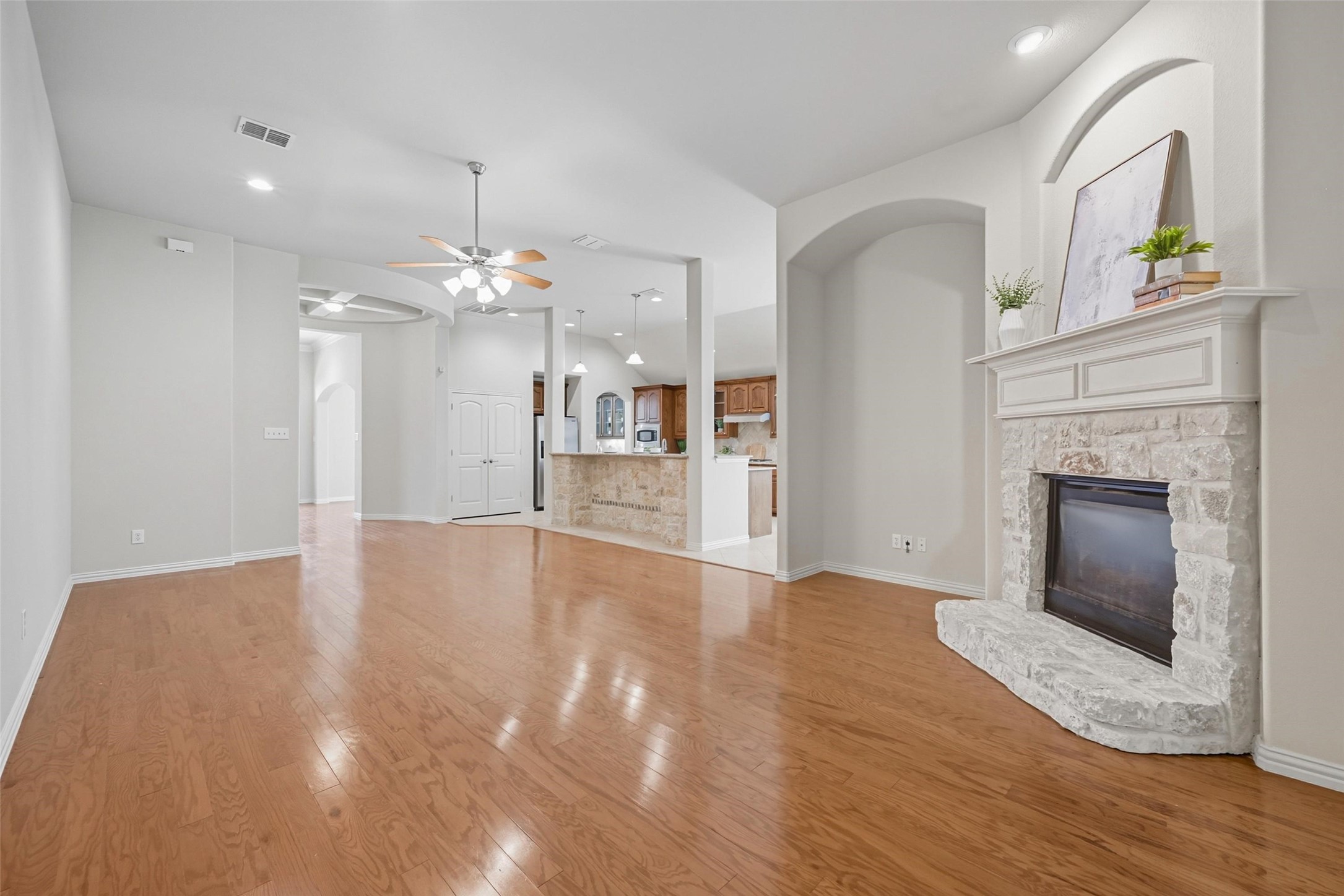 5127 Pond View Lane