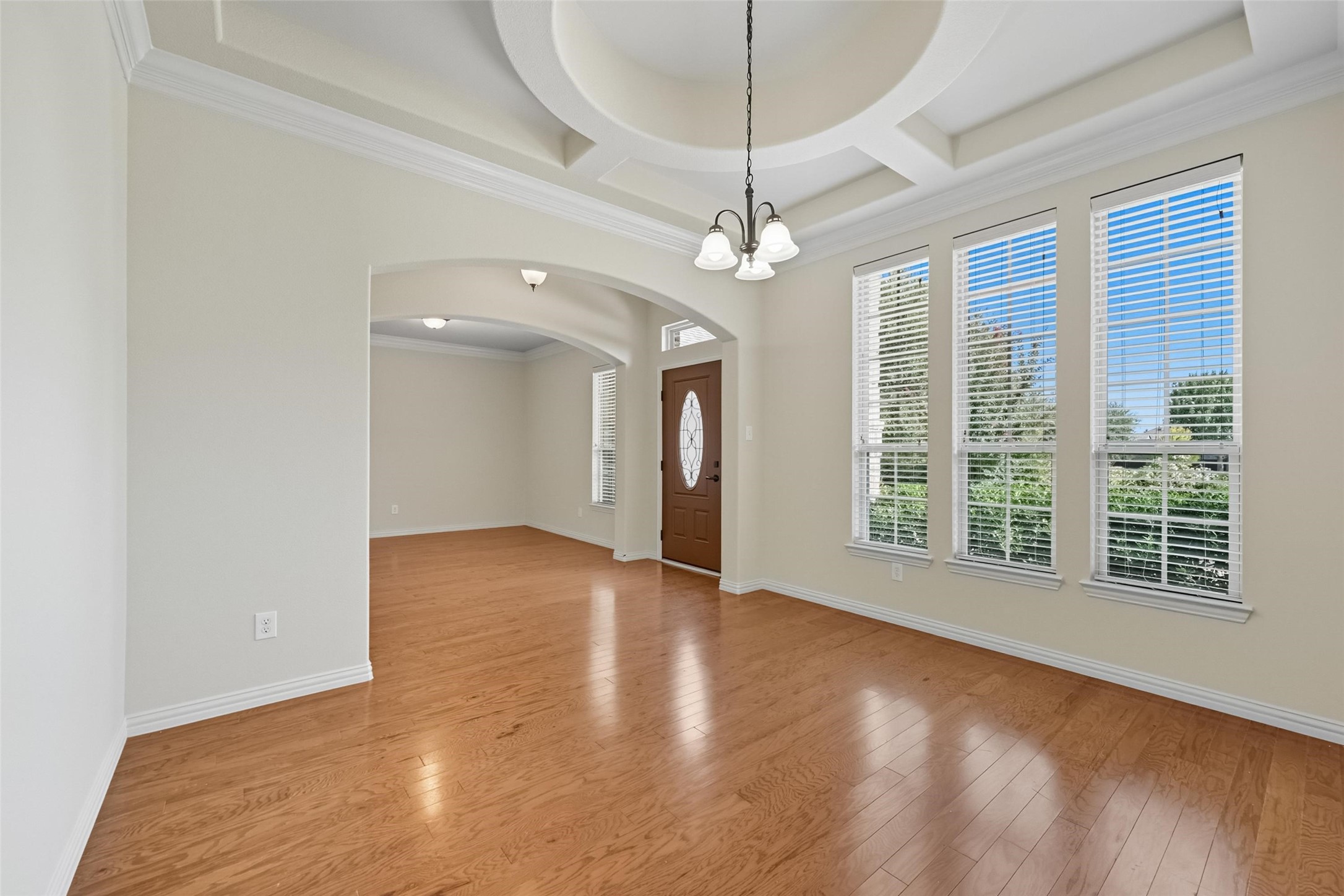 5127 Pond View Lane