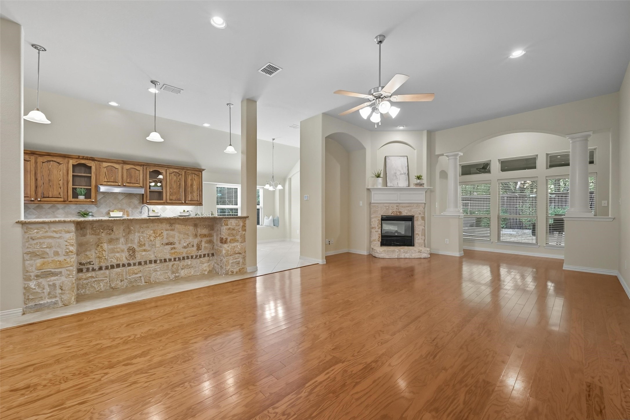 5127 Pond View Lane