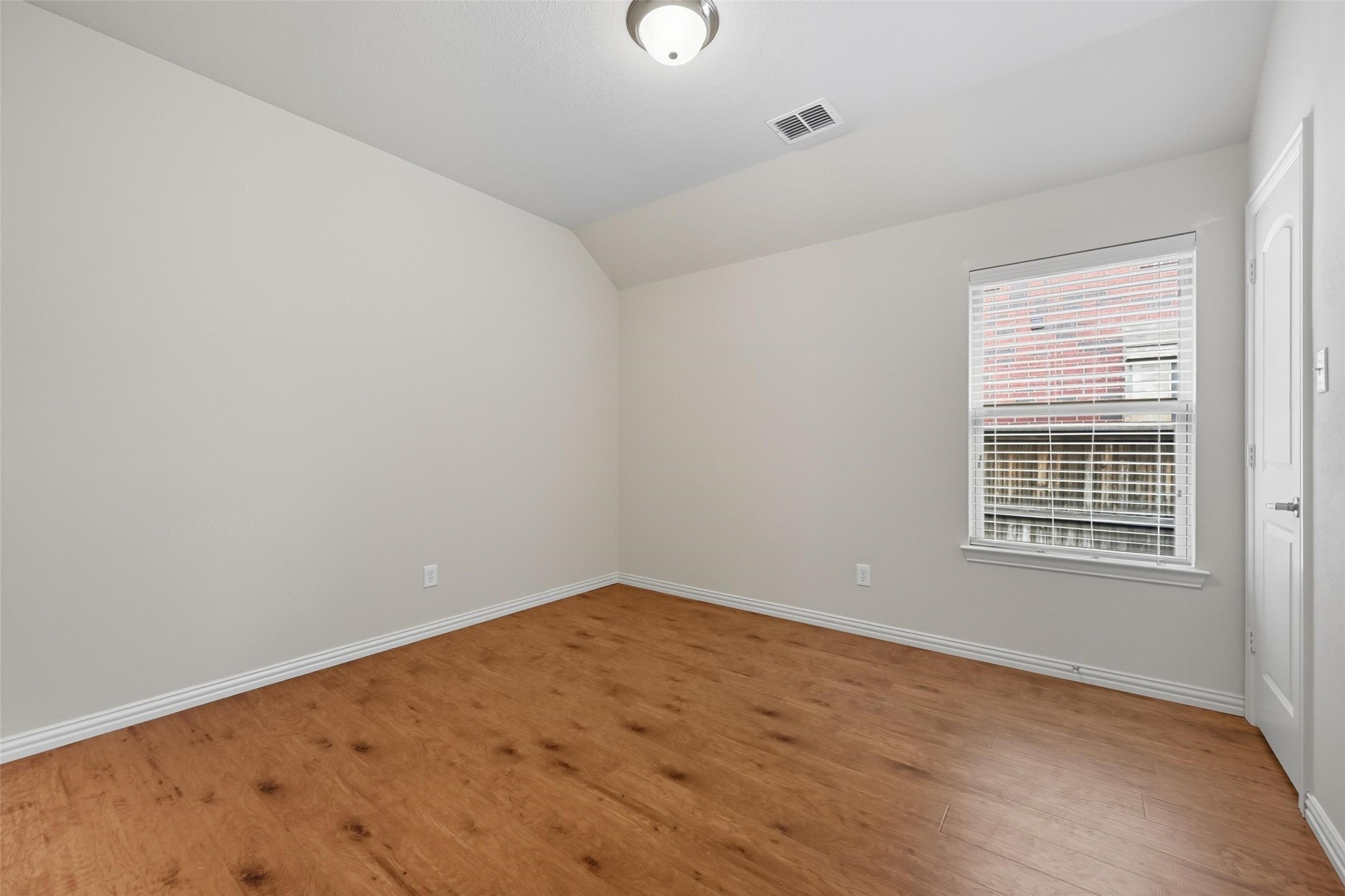 5127 Pond View Lane