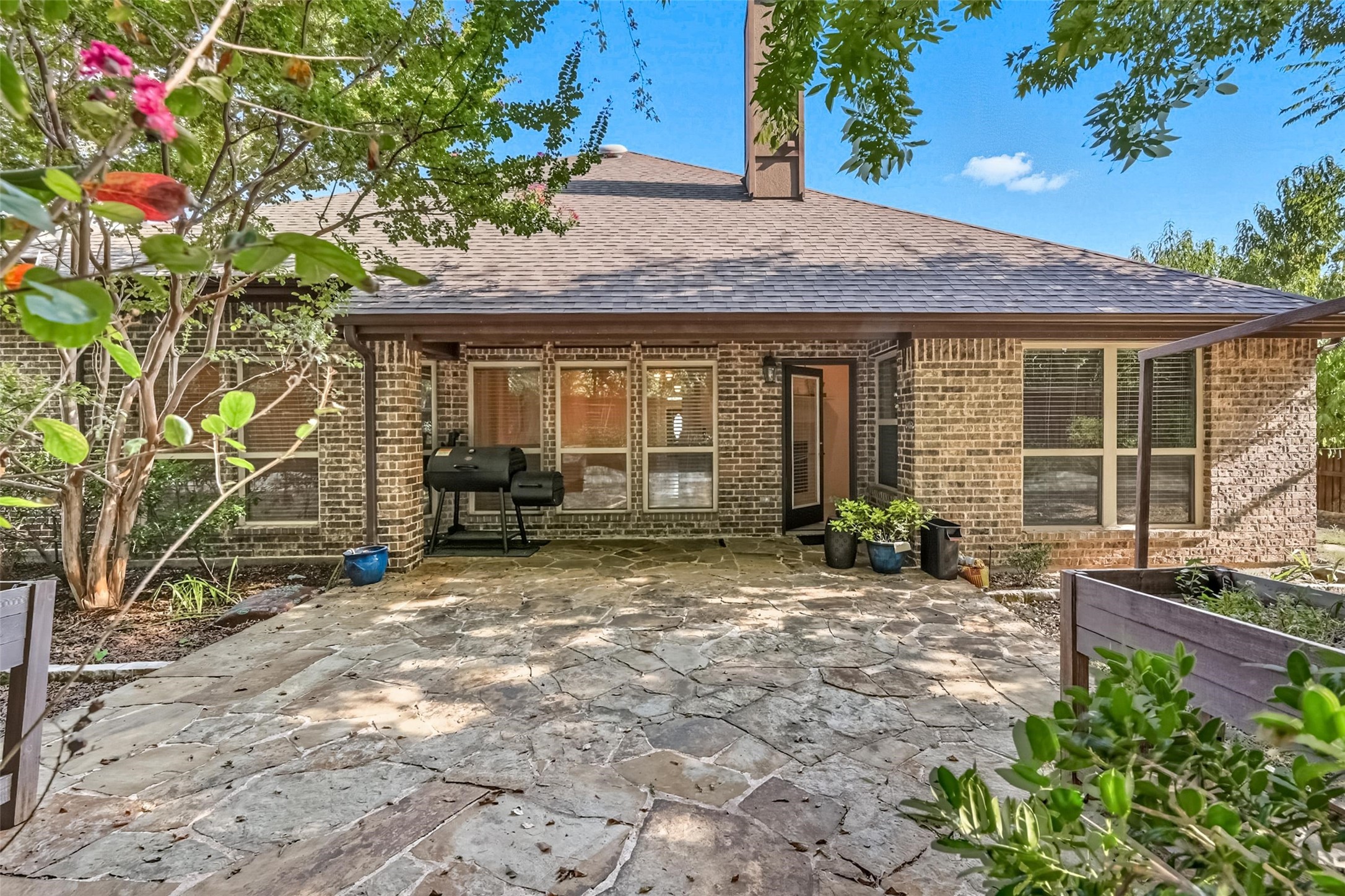 5127 Pond View Lane