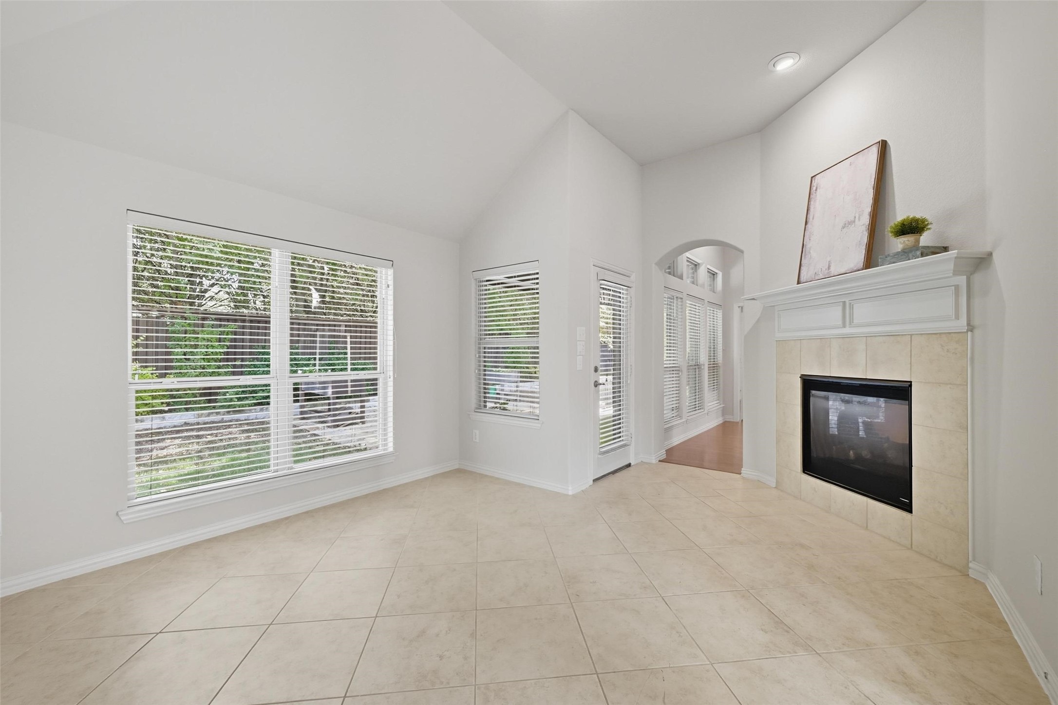 5127 Pond View Lane