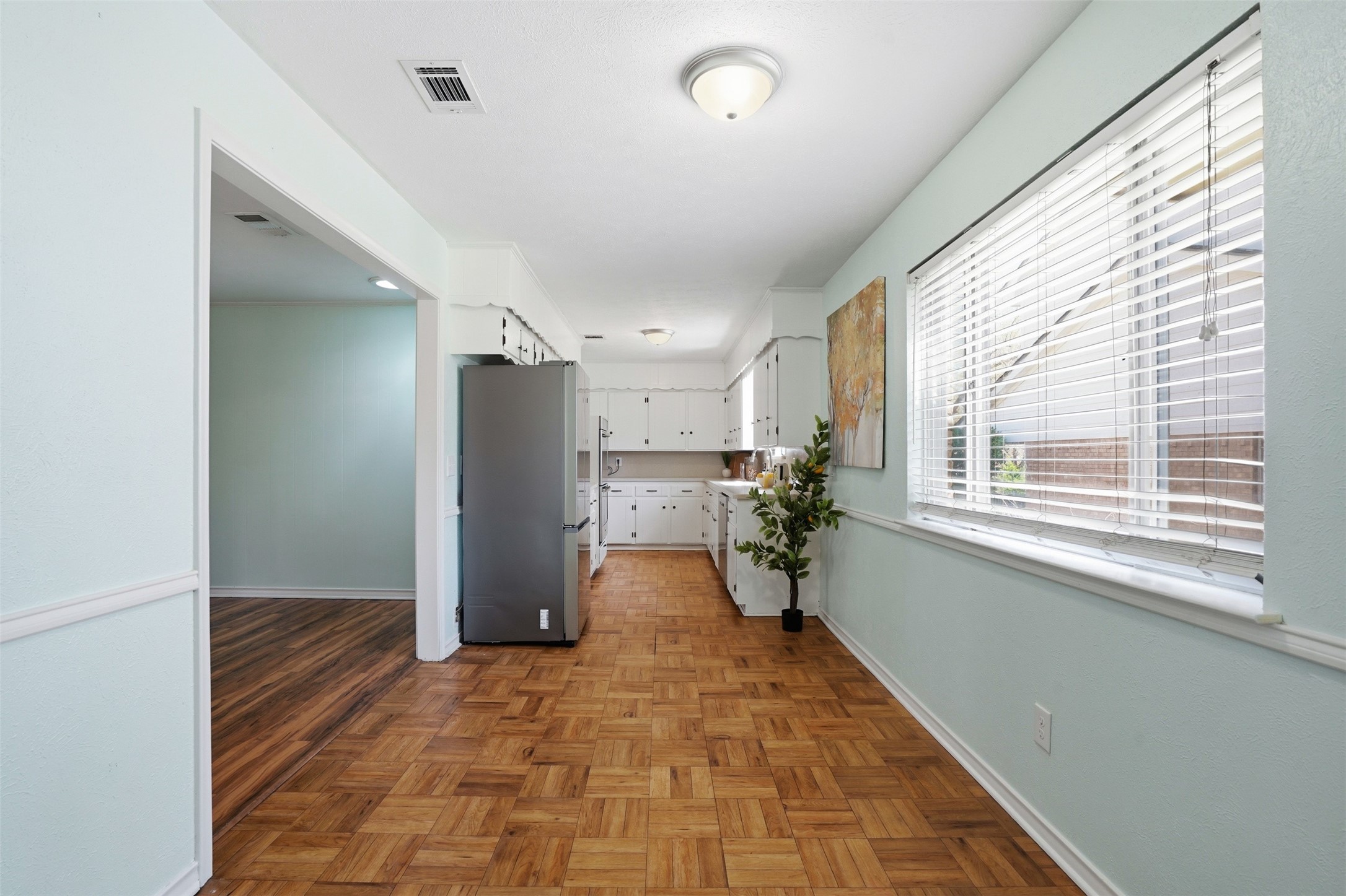 3312 Greenbriar Lane