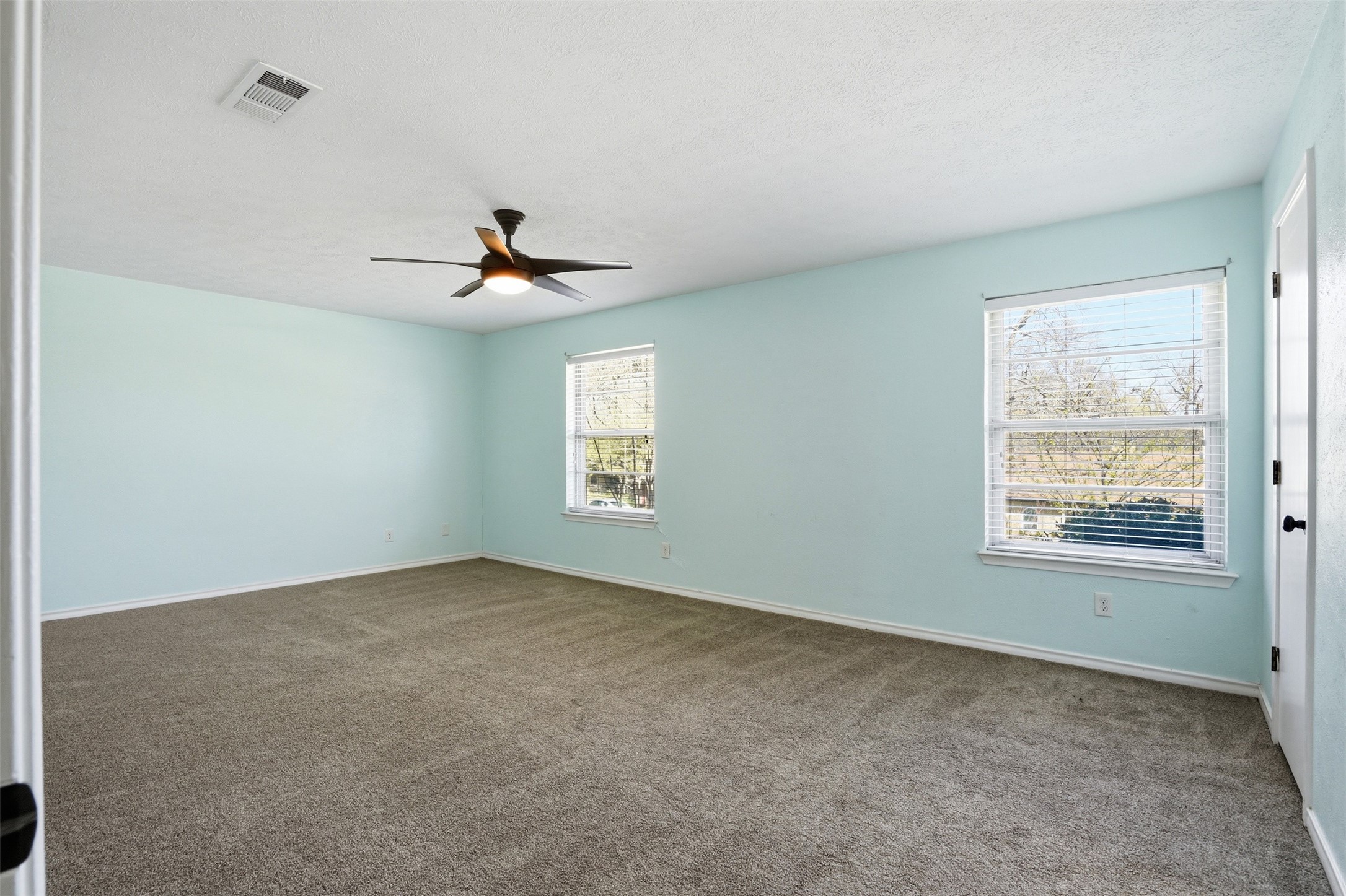 3312 Greenbriar Lane
