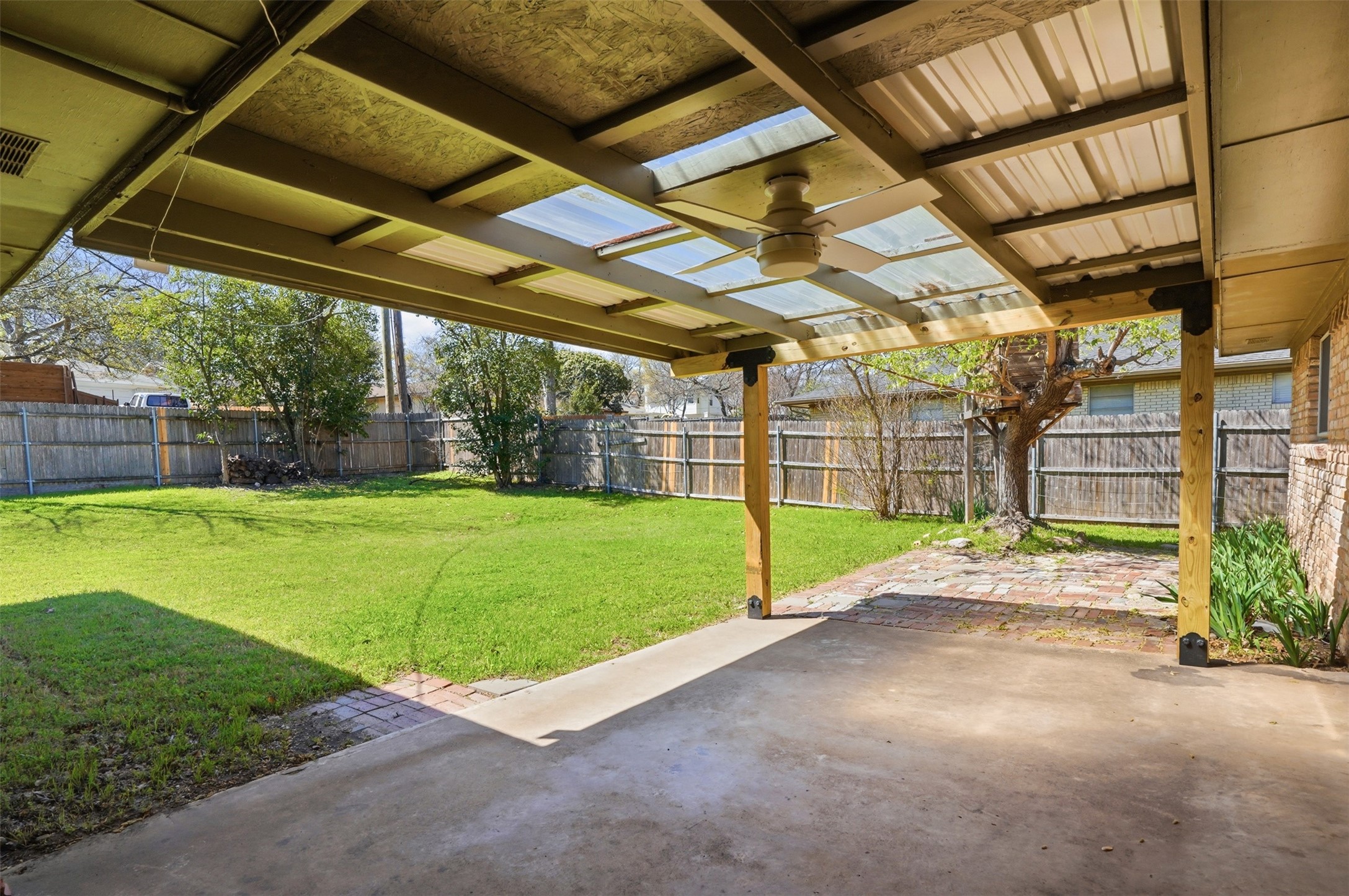 3312 Greenbriar Lane