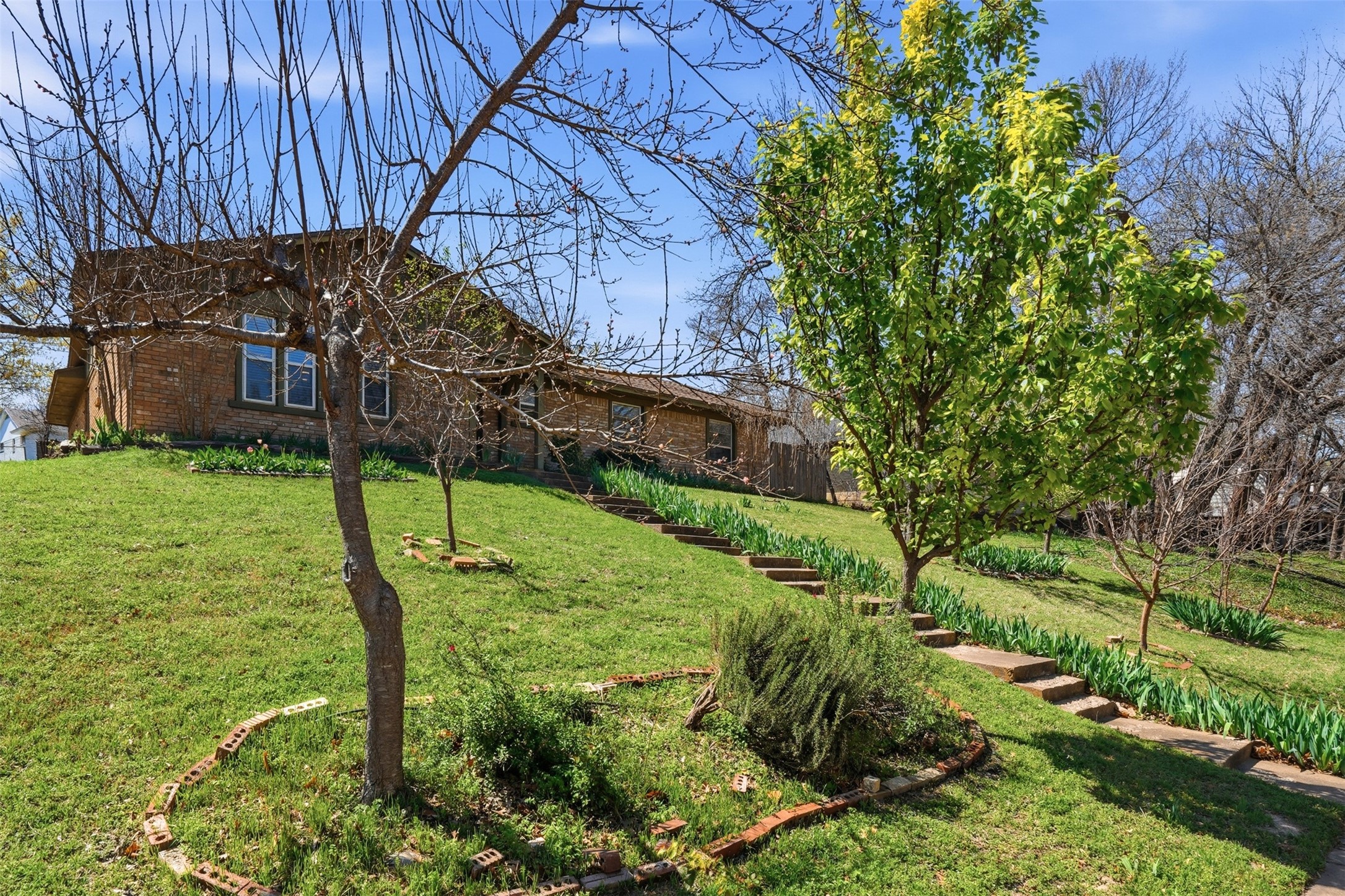 3312 Greenbriar Lane