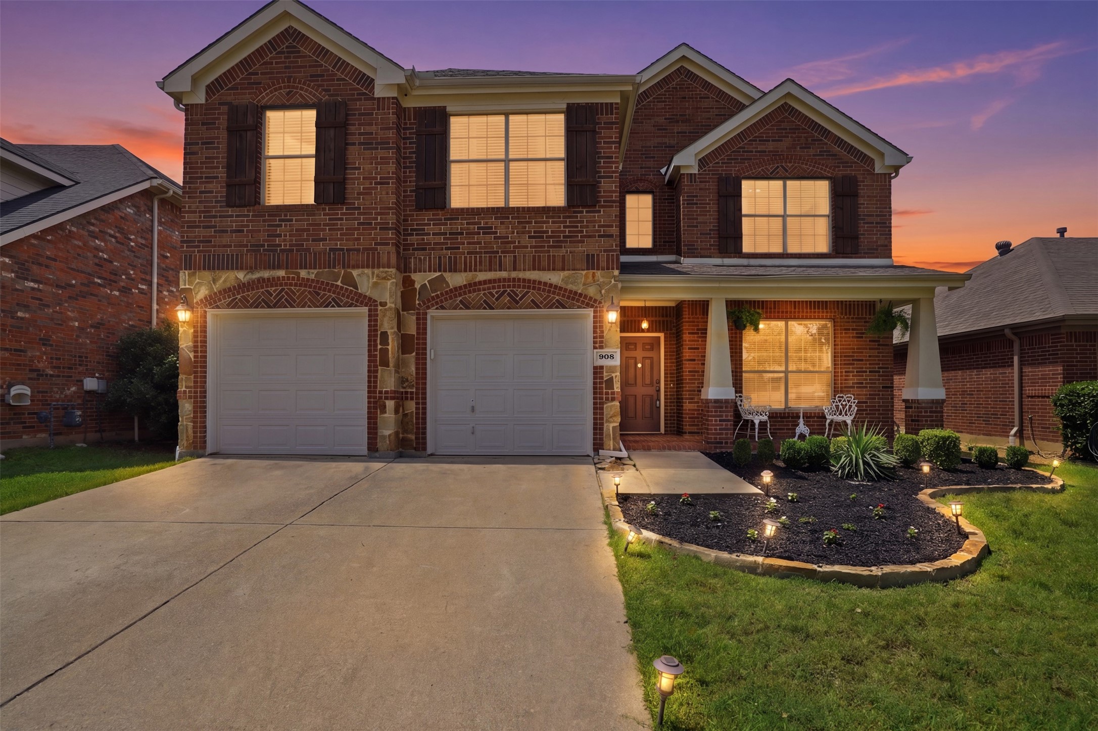 908 Lake Hollow Drive