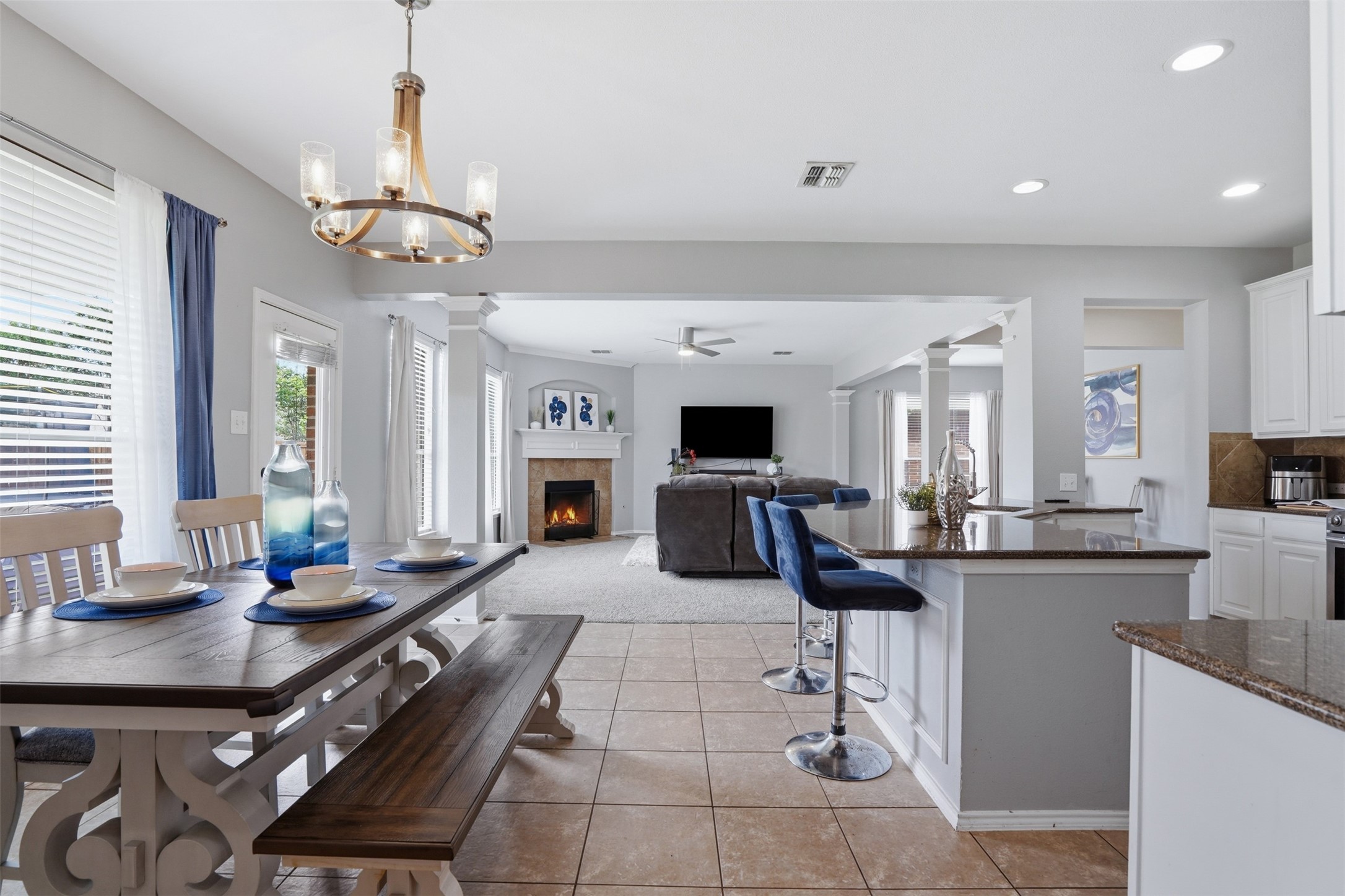 908 Lake Hollow Drive