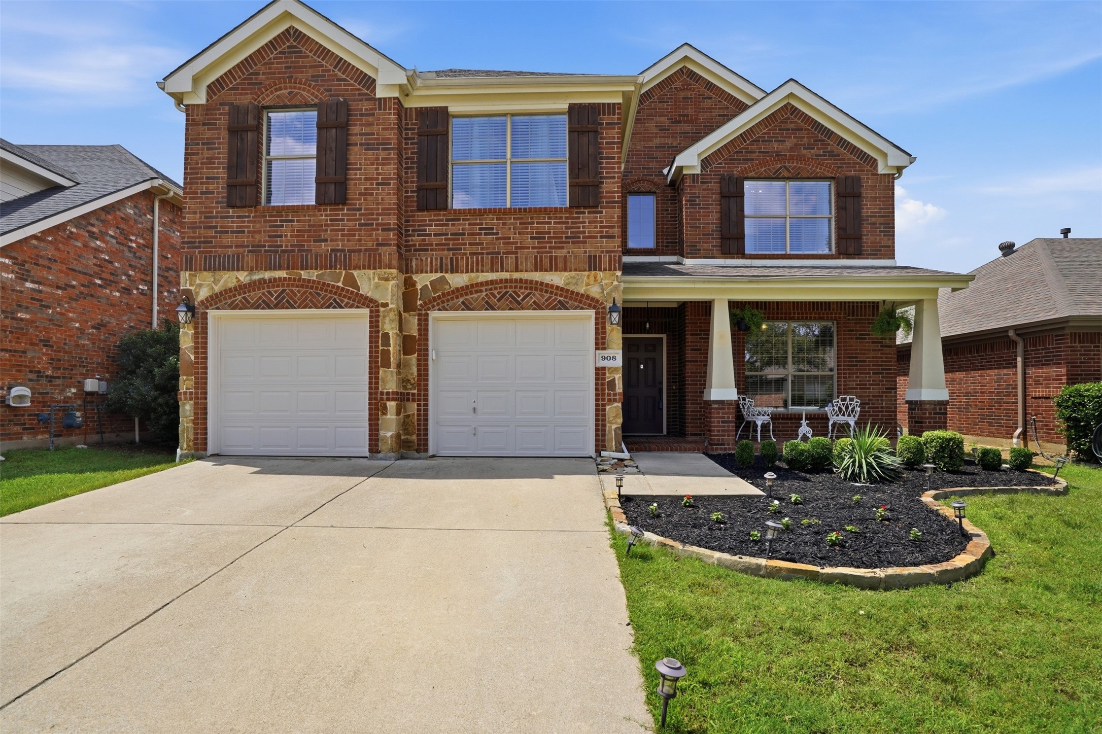 908 Lake Hollow Drive