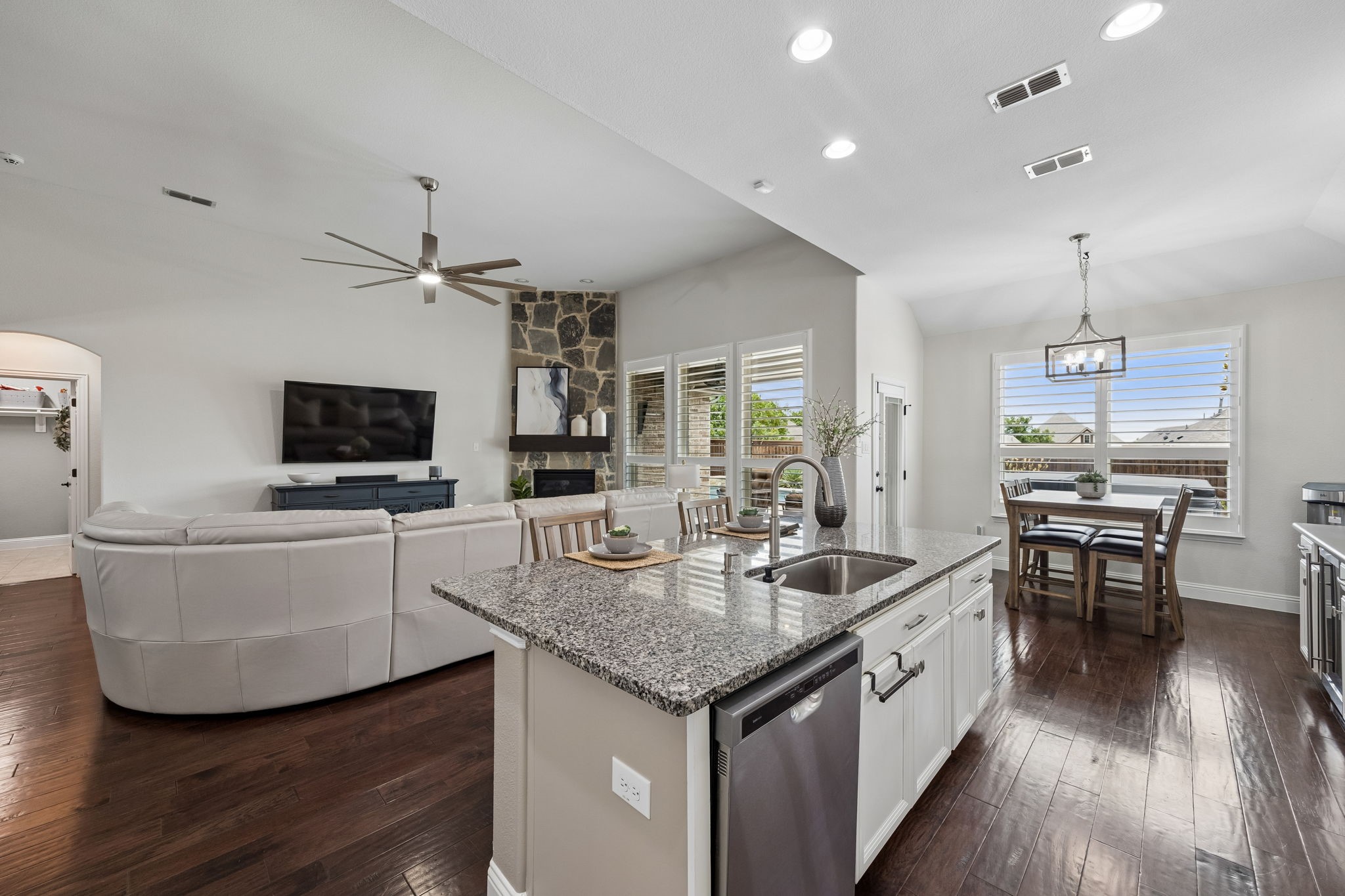7412 Sabine Drive