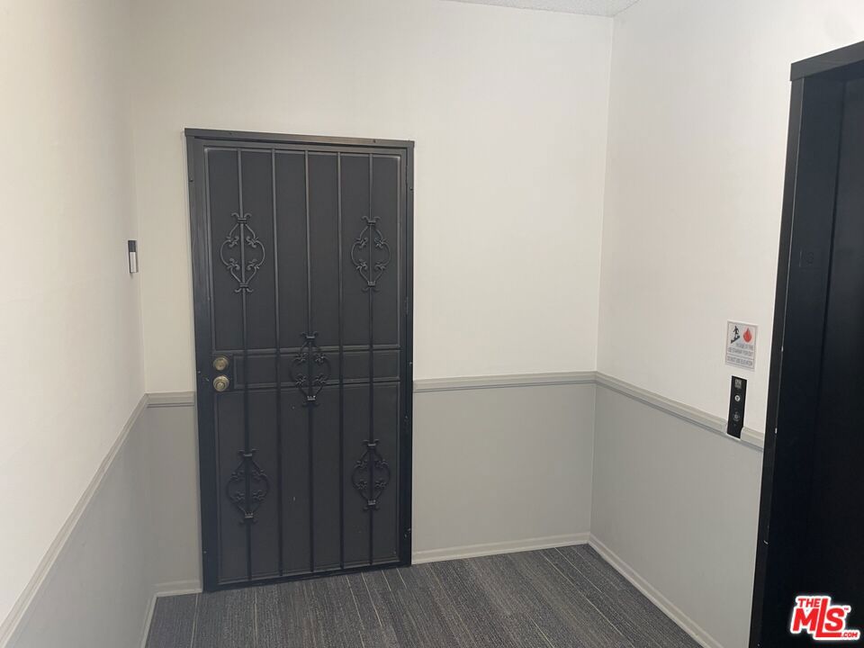 5625 Cambridge Way 301