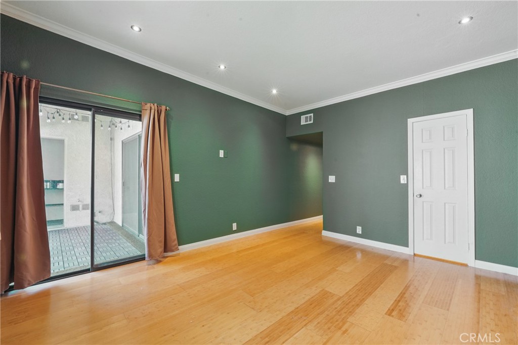 2101 E 21st Street 310