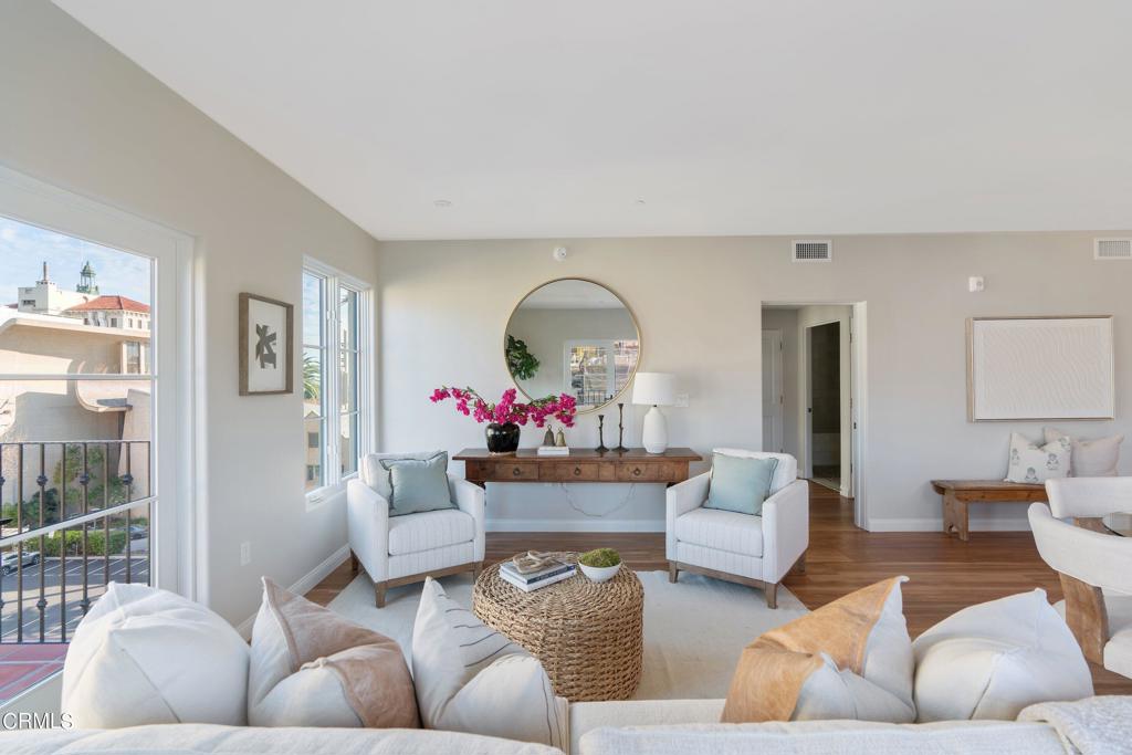 88 N Oakland Avenue 205