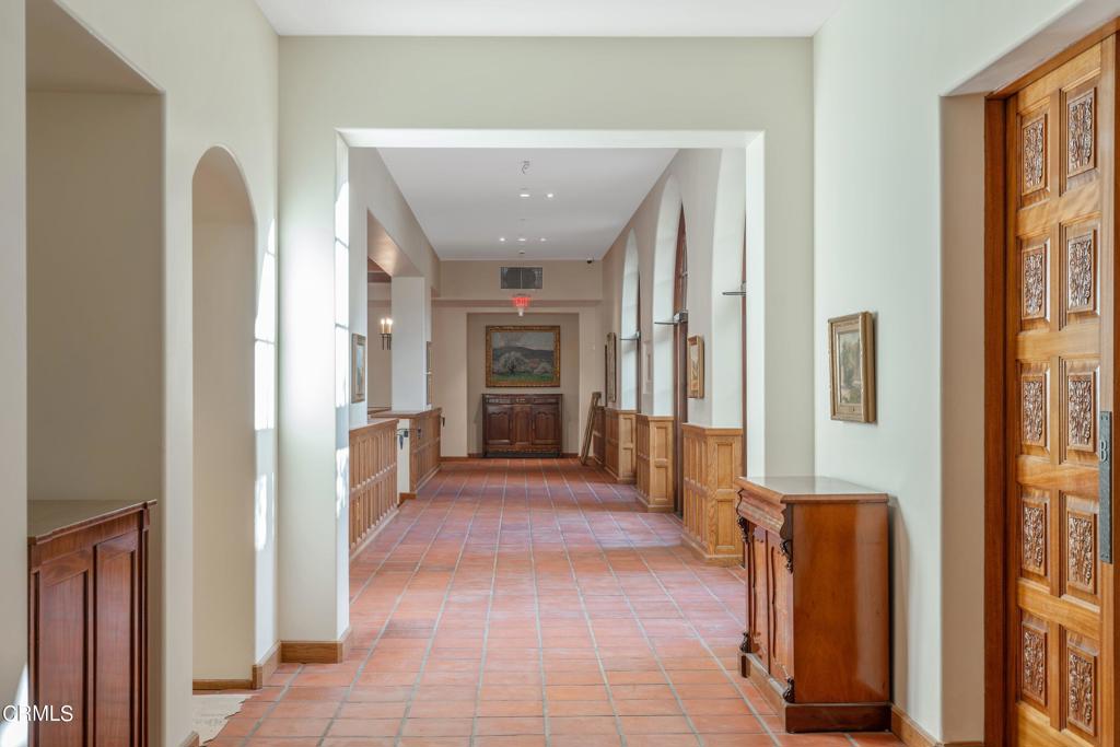 88 N Oakland Avenue 205