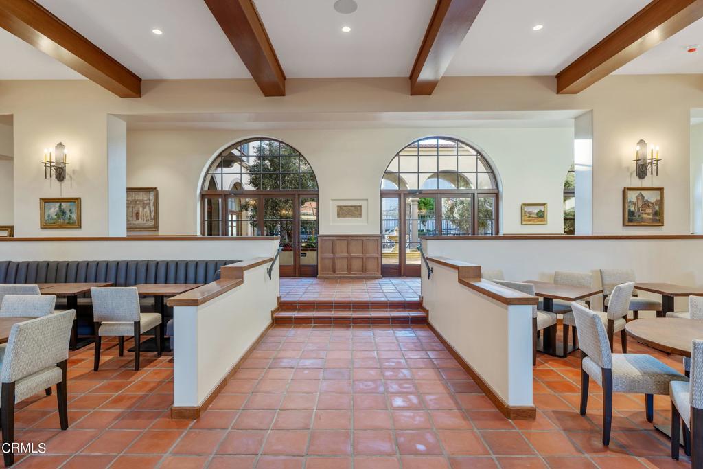 88 N Oakland Avenue 205