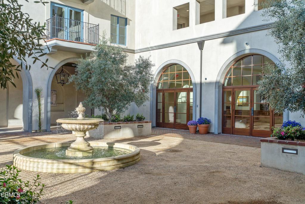 88 N Oakland Avenue 205