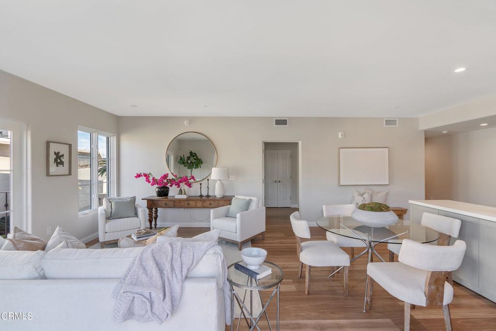 88 N Oakland Avenue 205