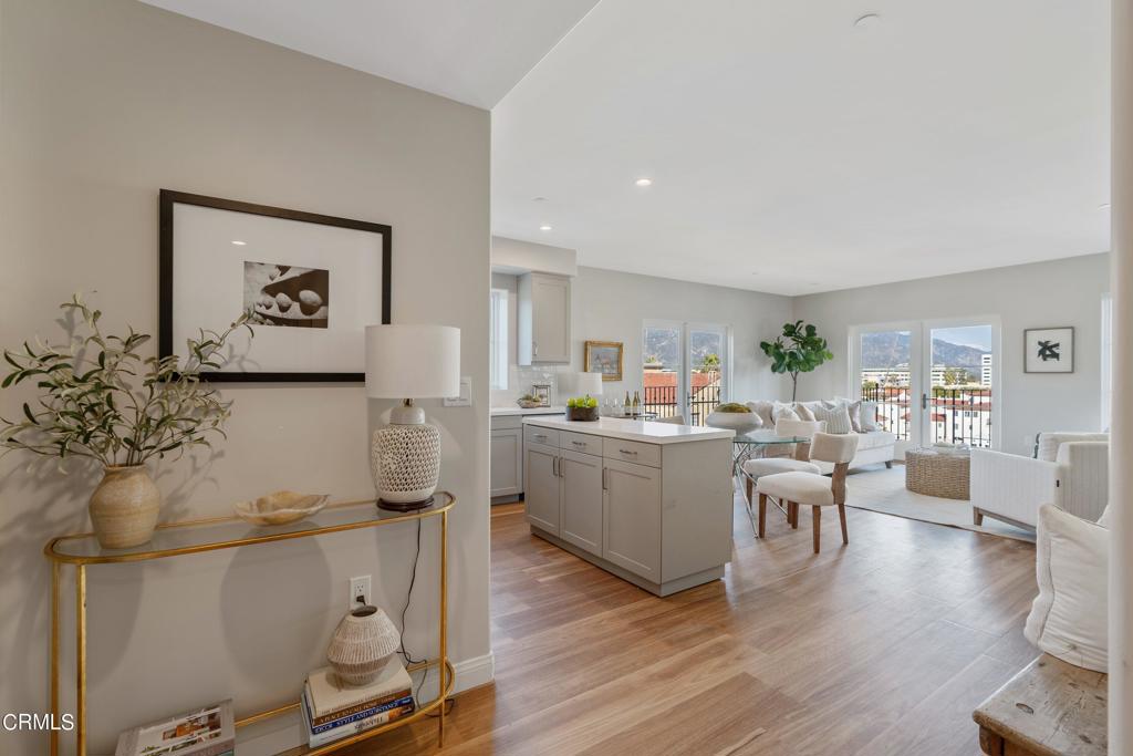 88 N Oakland Avenue 205