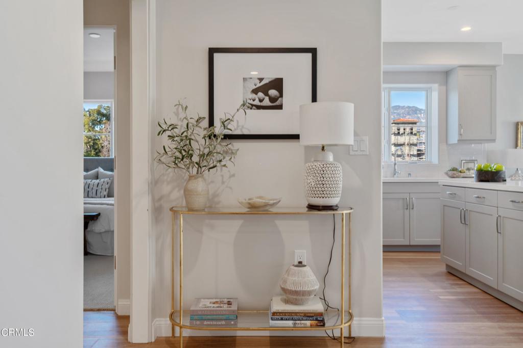 88 N Oakland Avenue 205