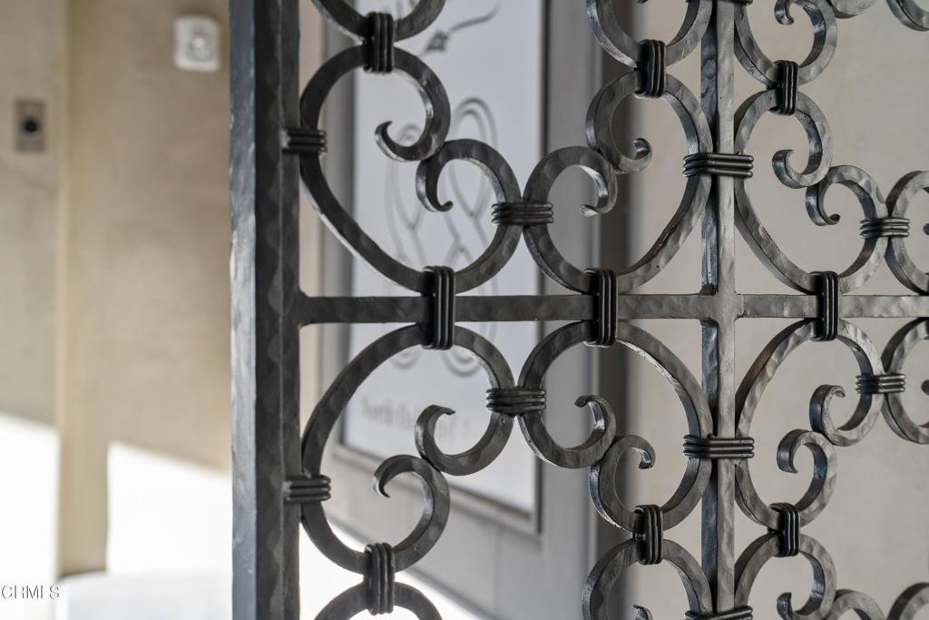 88 N Oakland Avenue 205