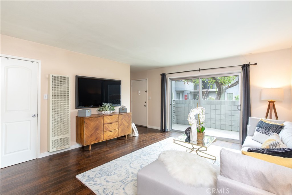2502 Manhattan Beach Boulevard Unit: 33