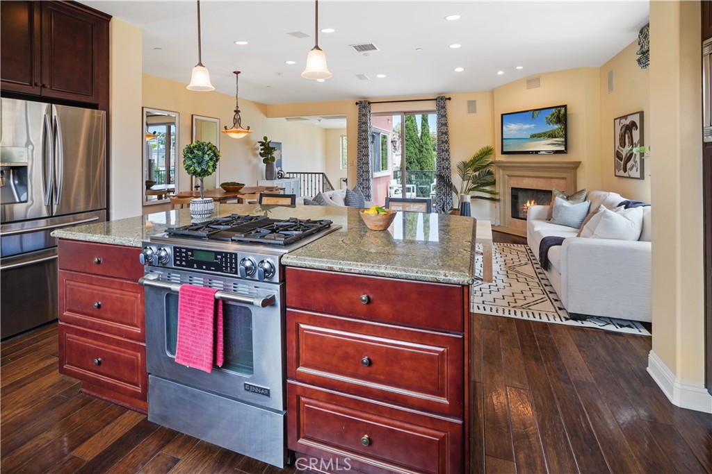 615 S Pacific Coast Highway Unit: C