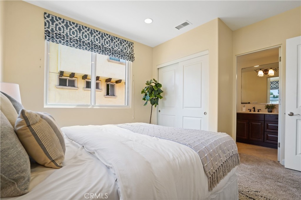 615 S Pacific Coast Highway Unit: C