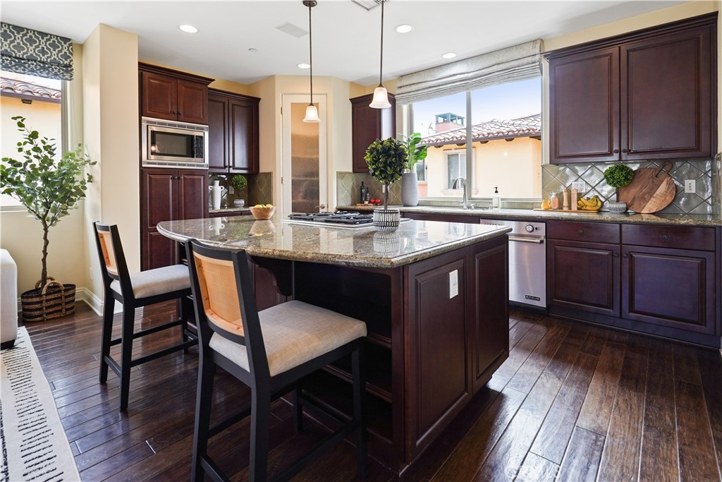 615 S Pacific Coast Highway Unit: C