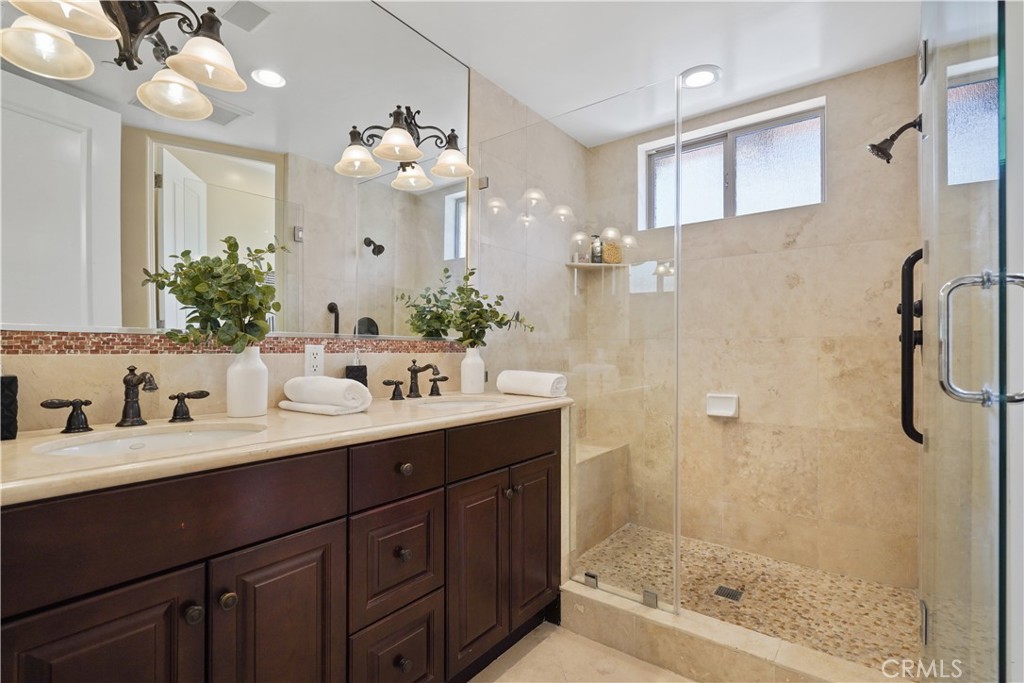 615 S Pacific Coast Highway Unit: C