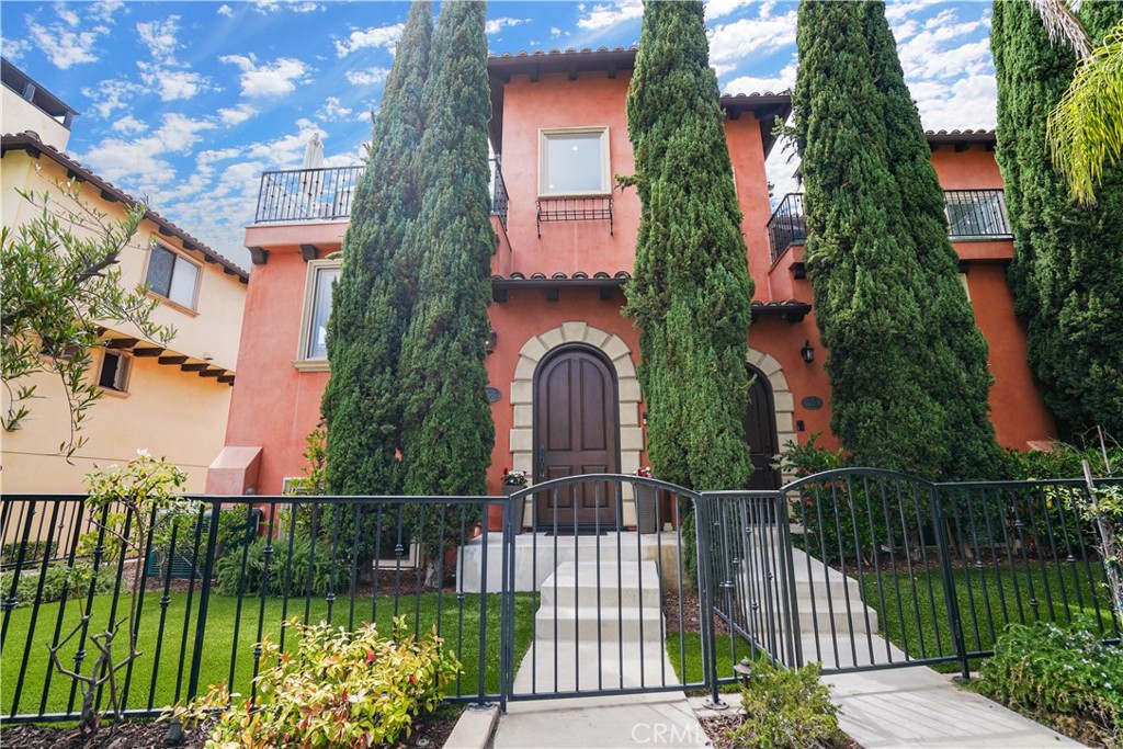 615 S Pacific Coast Highway Unit: C