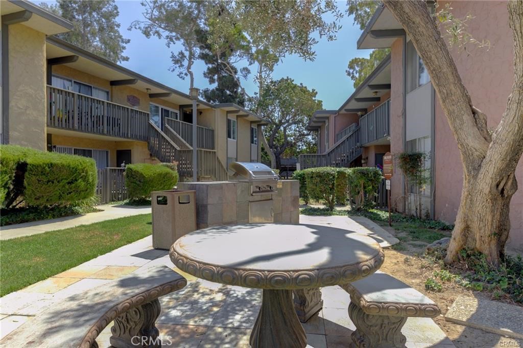 23320 Marigold Avenue Unit: P204