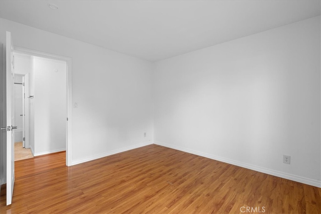 23320 Marigold Avenue Unit: P204