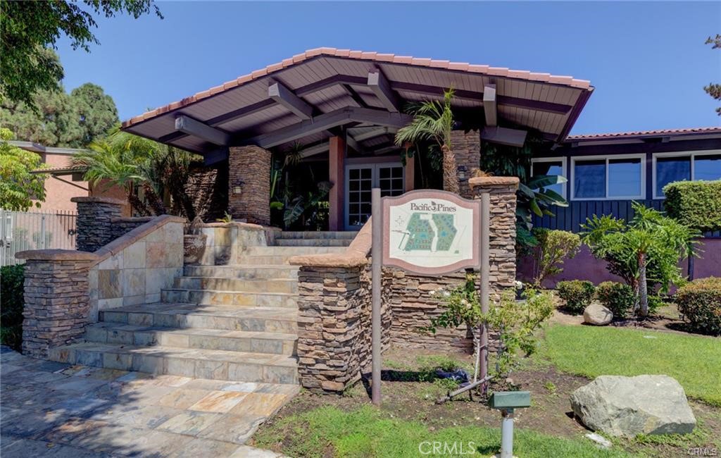 23320 Marigold Avenue Unit: P204