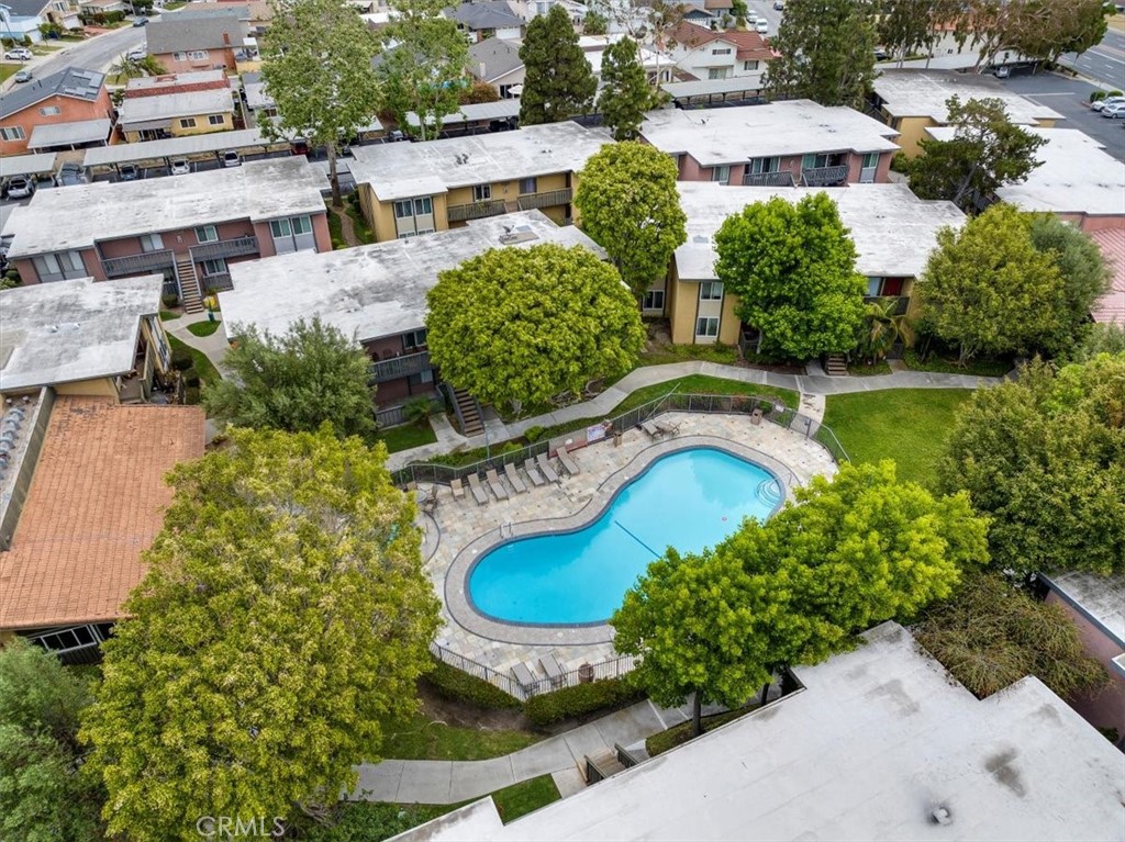 23320 Marigold Avenue Unit: P204