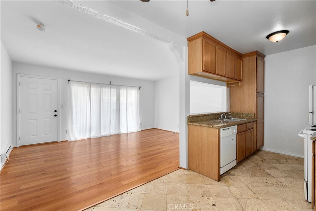 23320 Marigold Avenue Unit: P204